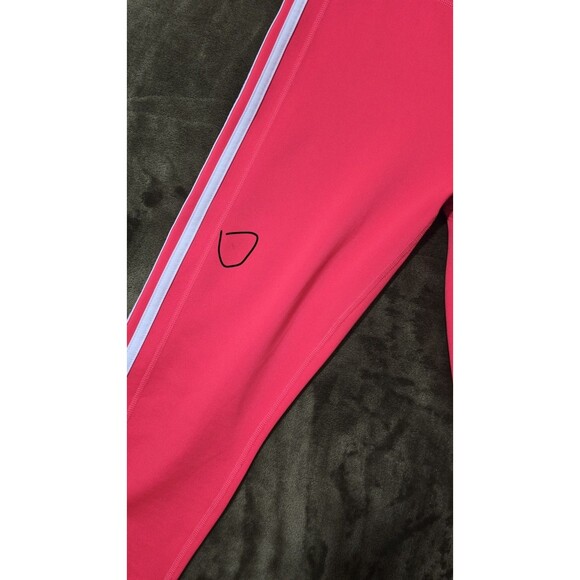 Women's Adidas Pants Capris Cropped Stripes Red White Athletic Poly Large - Picture 6 of 6